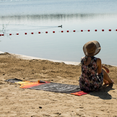 Ręcznik PLAŻOWY Butelka Whisky Ręcznik PLAŻOWY Butelka Whisky